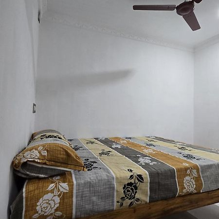 ホテル Vmg Vinayaga Residency Tiruchchendūr エクステリア 写真