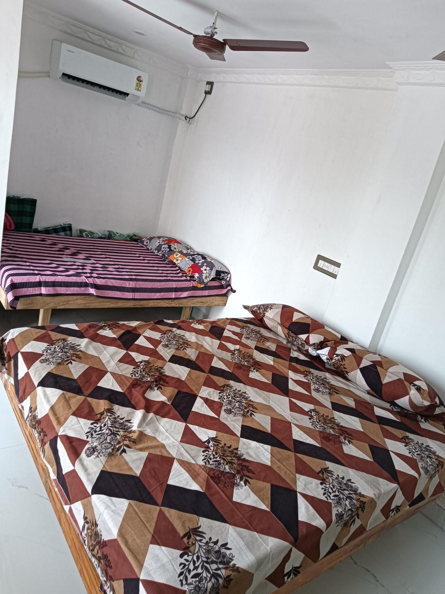 ホテル Vmg Vinayaga Residency Tiruchchendūr エクステリア 写真